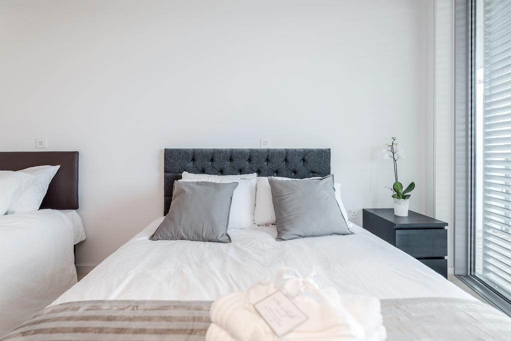 Royal Docks Penthouse Appartement Londen Buitenkant foto